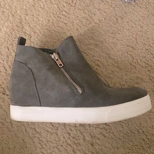 Steve Madden grey booties